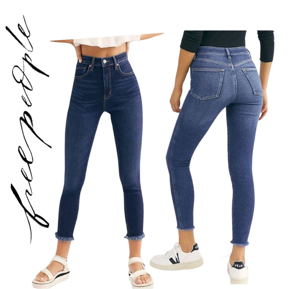 NWT Free People Raw High-Rise Jegging jeans NAVY Size 27 Waist frayed bottom